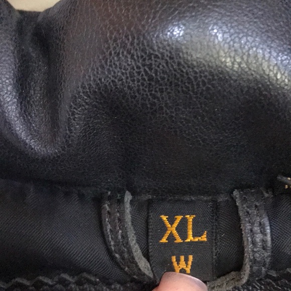 Black leather Harley Davidson jacket - Picture 4 of 5